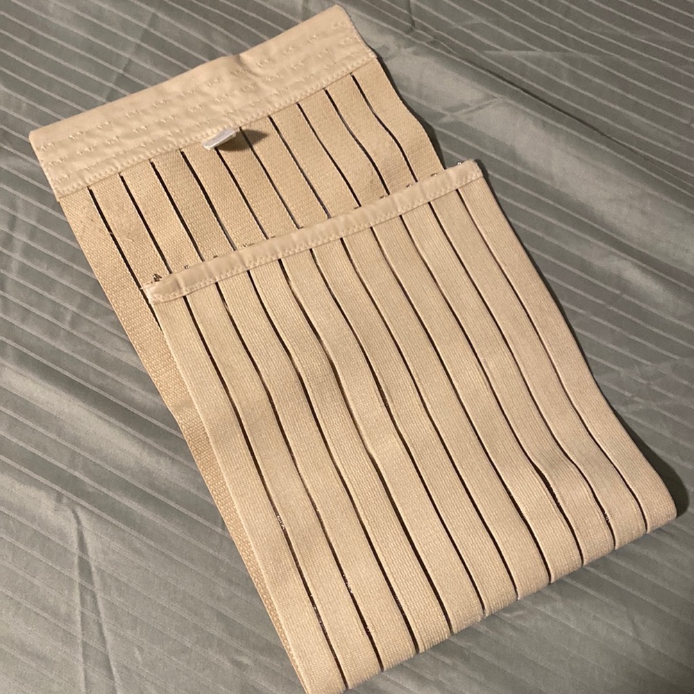 Maternity belly support